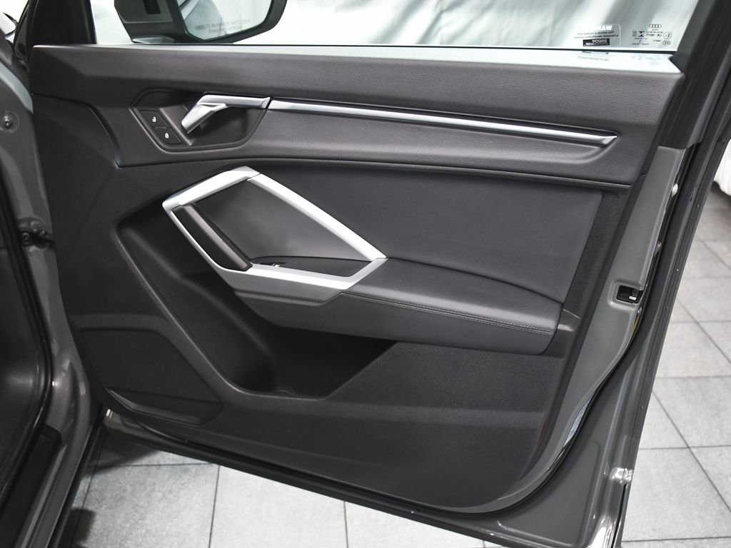 Used 2020 Audi Q3 2.0T Premium Plus w/ Premium Plus Package image 15