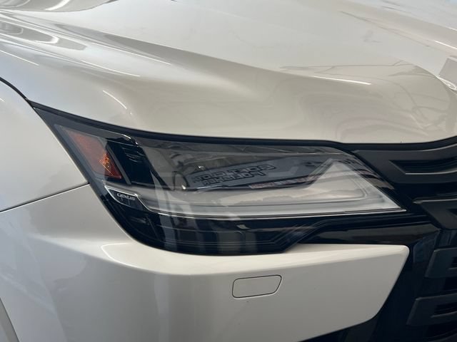 Used 2023 Lexus LX 600 4WD w/ Appearance Package image 16
