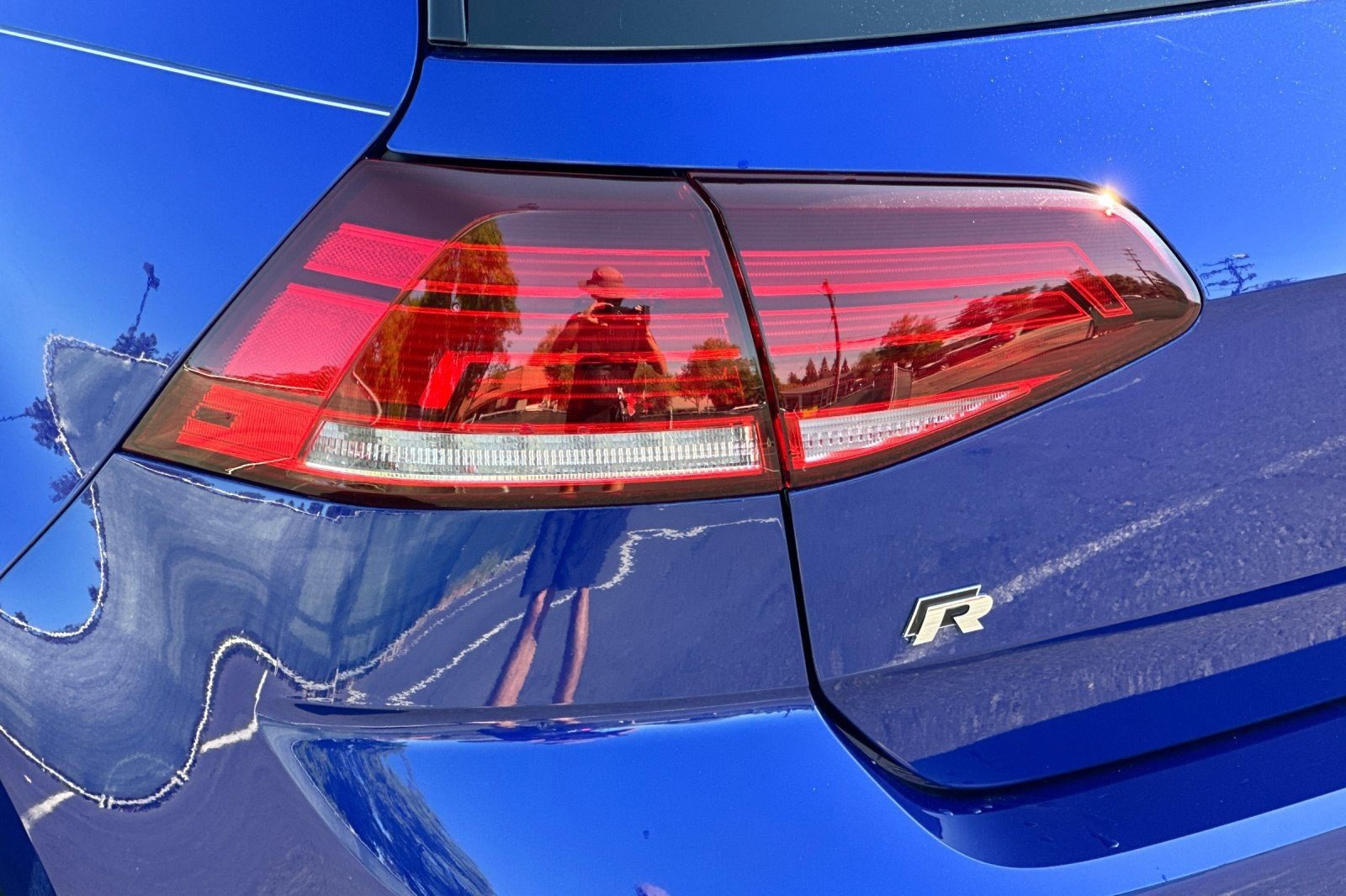 Used 2019 Volkswagen Golf R 4-Door image 13