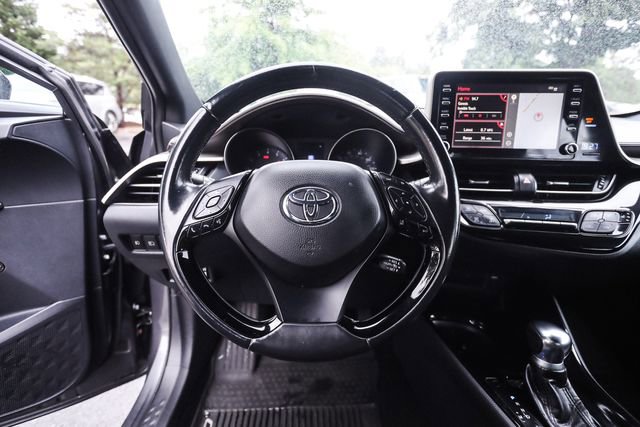 Used 2019 Toyota C-HR Limited FWD image 38