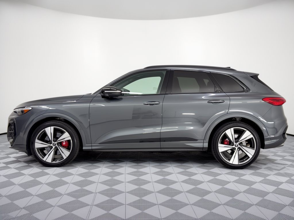 Used 2025 Audi SQ5 Premium Plus AWD/4WD image 2