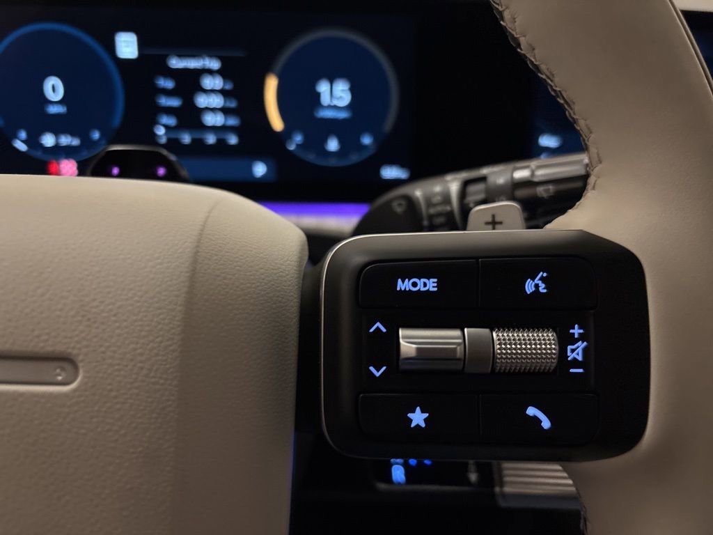 Used 2024 Hyundai Santa Fe Calligraphy image 16