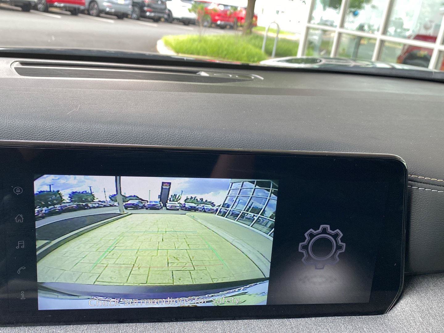 Certified 2025 Nissan Kicks SV AWD/4WD image 32