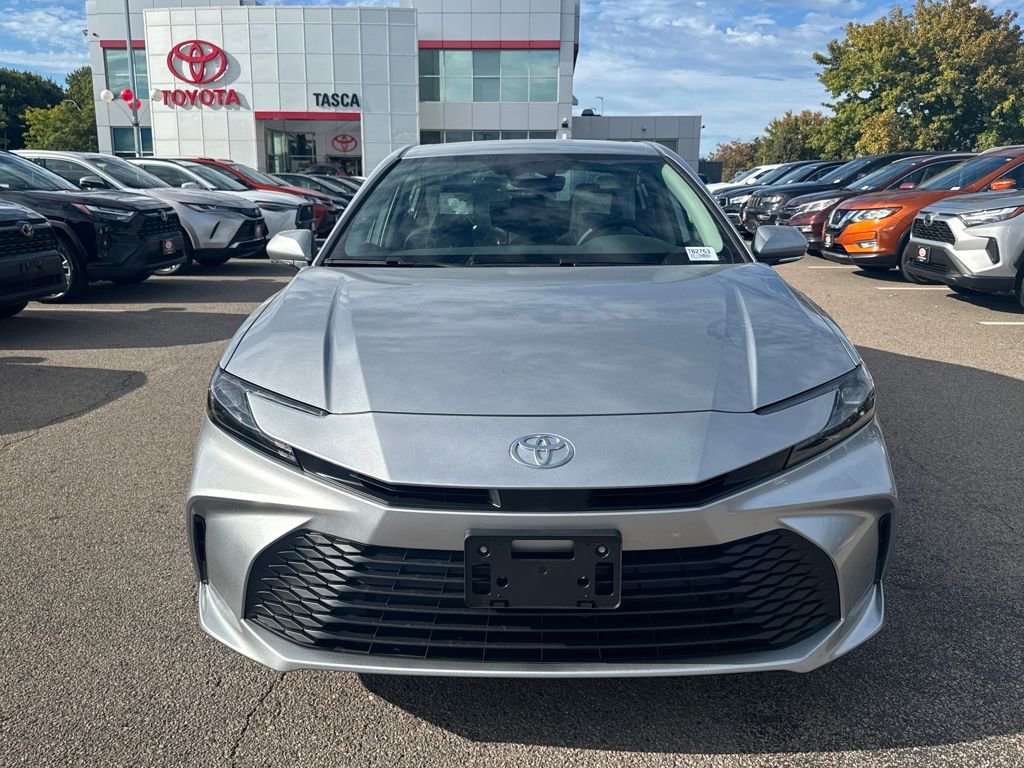 New 2026 Toyota Camry SE image 2