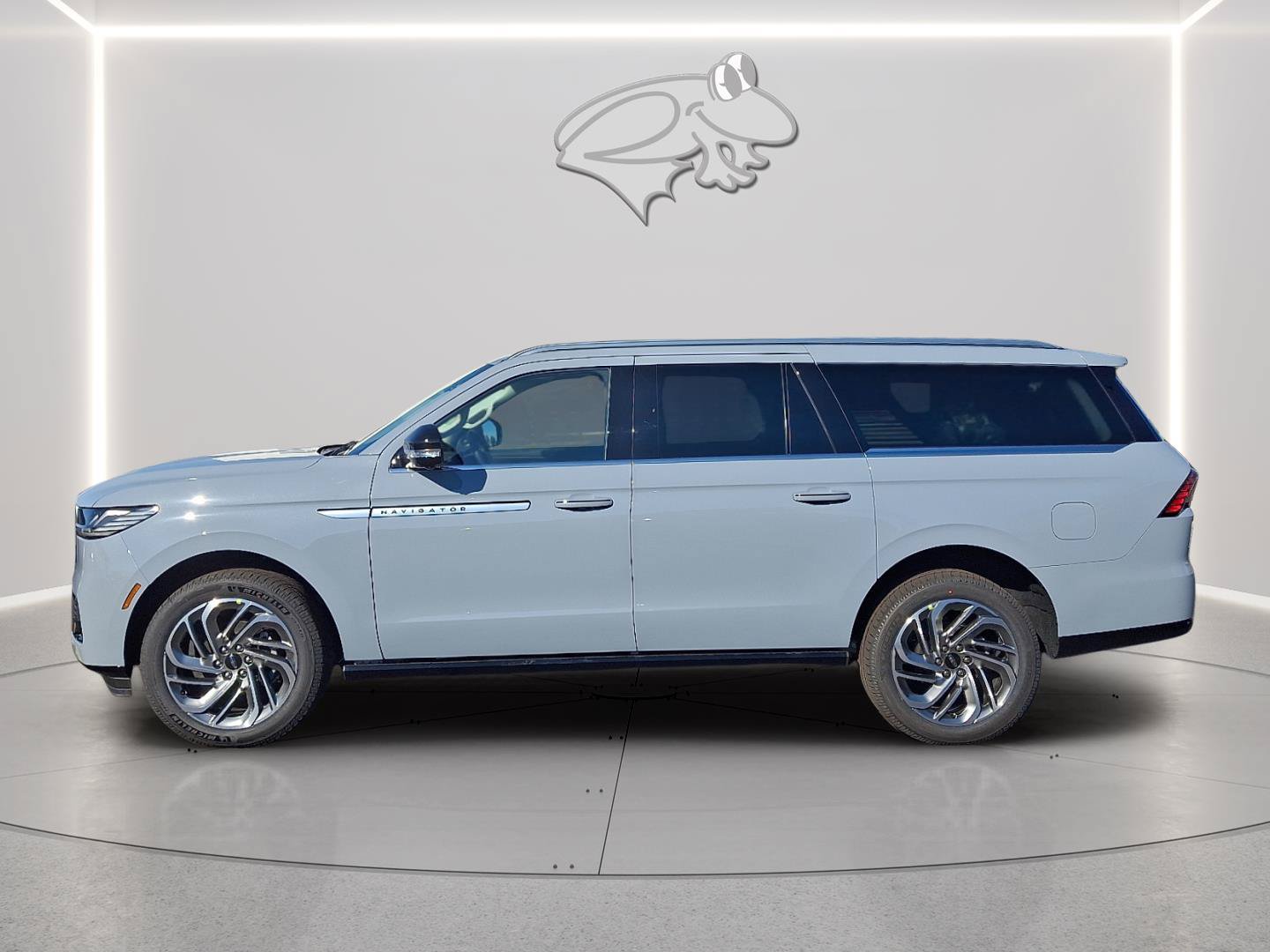 New 2025 Lincoln Navigator L Reserve AWD/4WD video 2