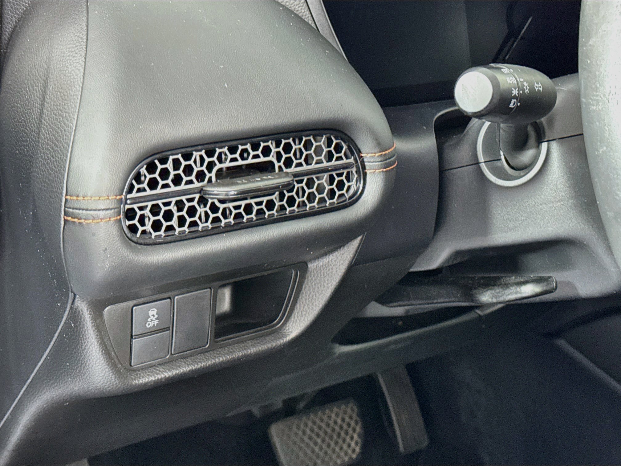 Certified 2024 Honda HR-V Sport image 10