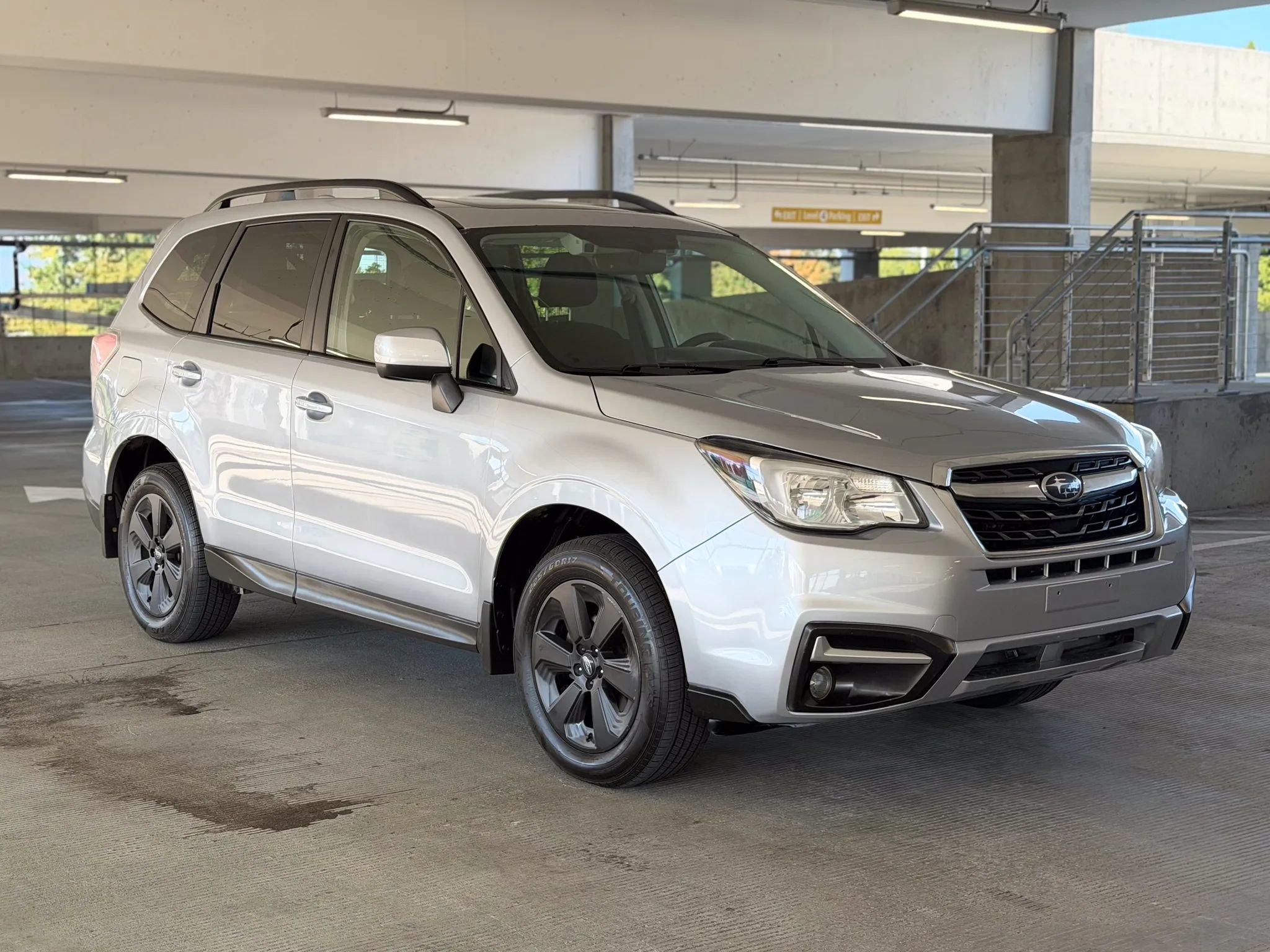 Used 2018 Subaru Forester 2.5i Premium AWD/4WD image 3
