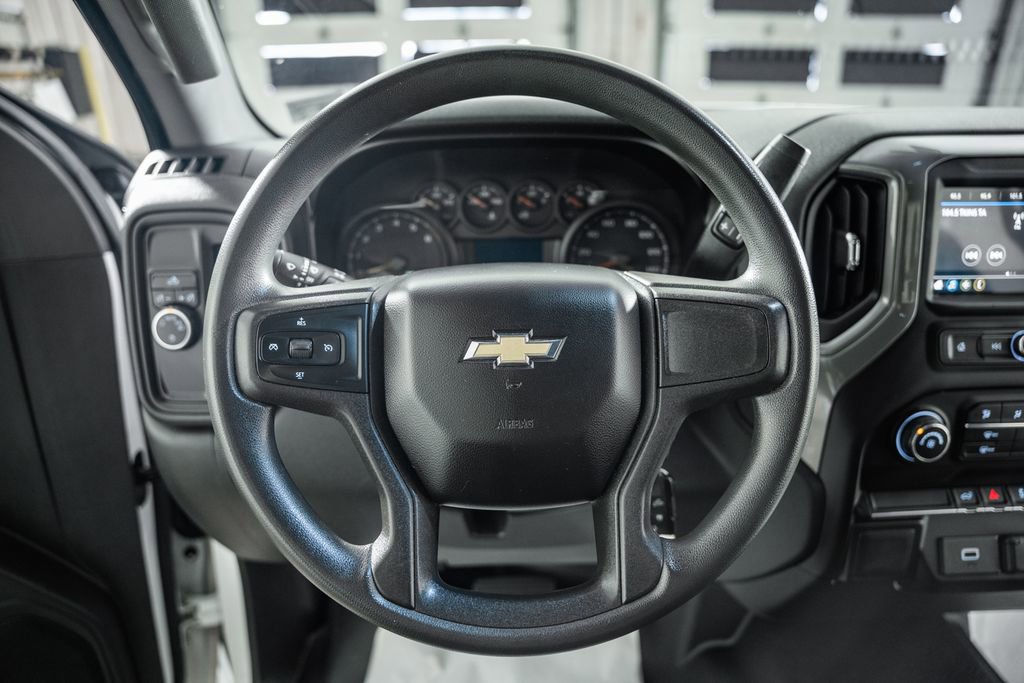 Used 2019 Chevrolet Silverado 1500 Custom w/ Custom Convenience Package image 26