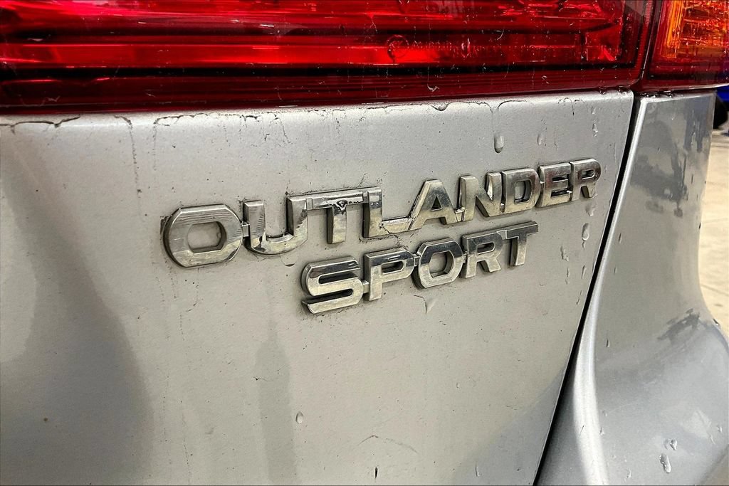 Used 2011 Mitsubishi Outlander Sport SE AWD/4WD image 21