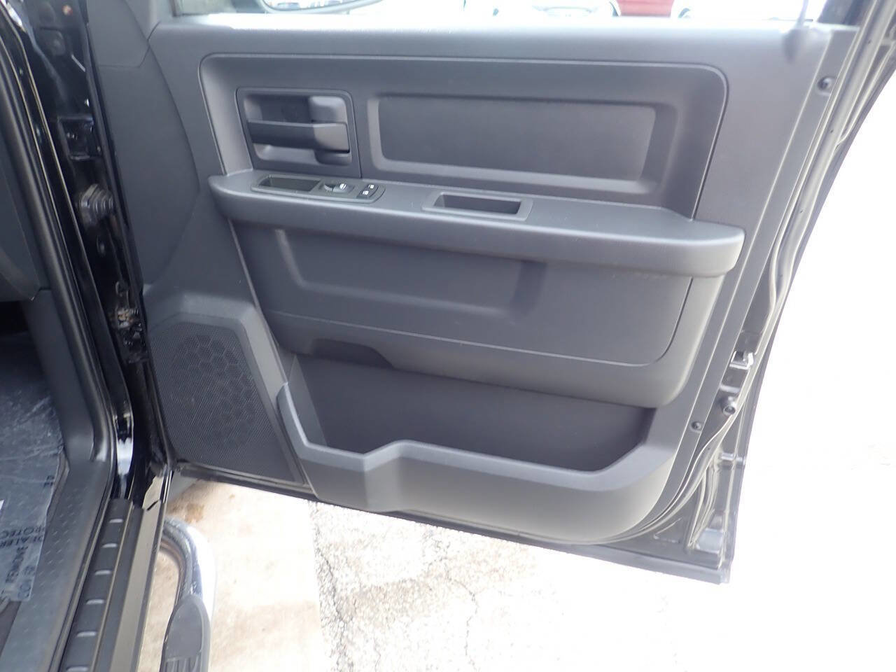 Used 2012 RAM 1500 Express image 24