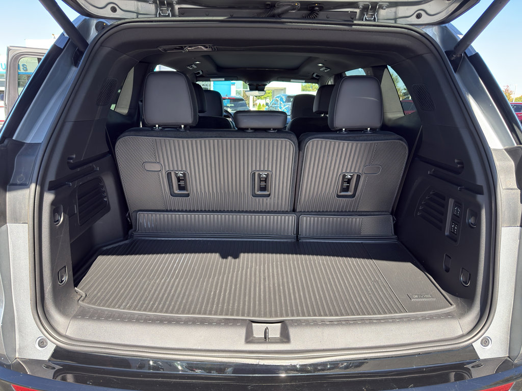 Used 2024 GMC Acadia Denali w/ Super Cruise Package image 31