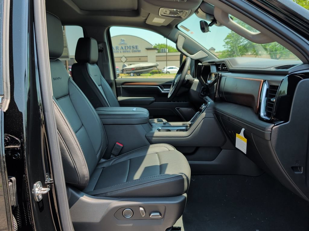 New 2026 GMC Sierra 3500 Denali w/ Denali Reserve Package AWD/4WD image 42