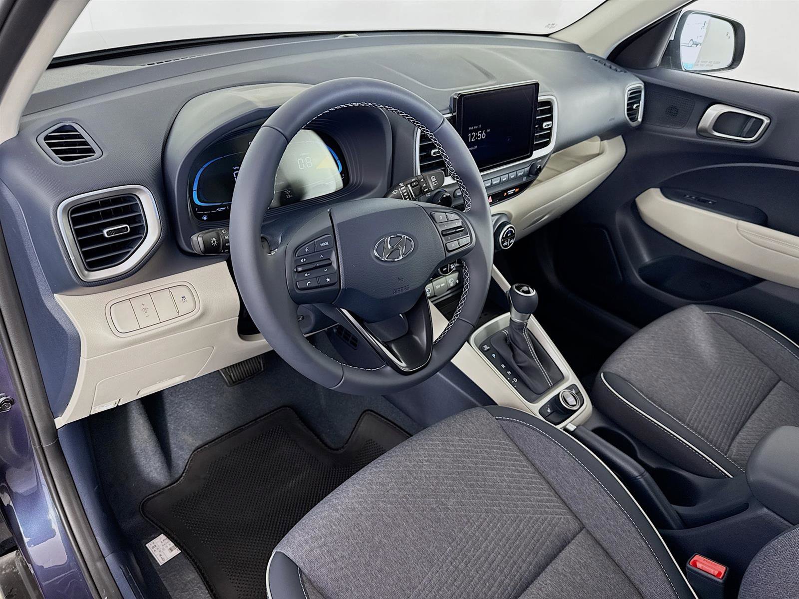 New 2025 Hyundai Venue Limited image 9