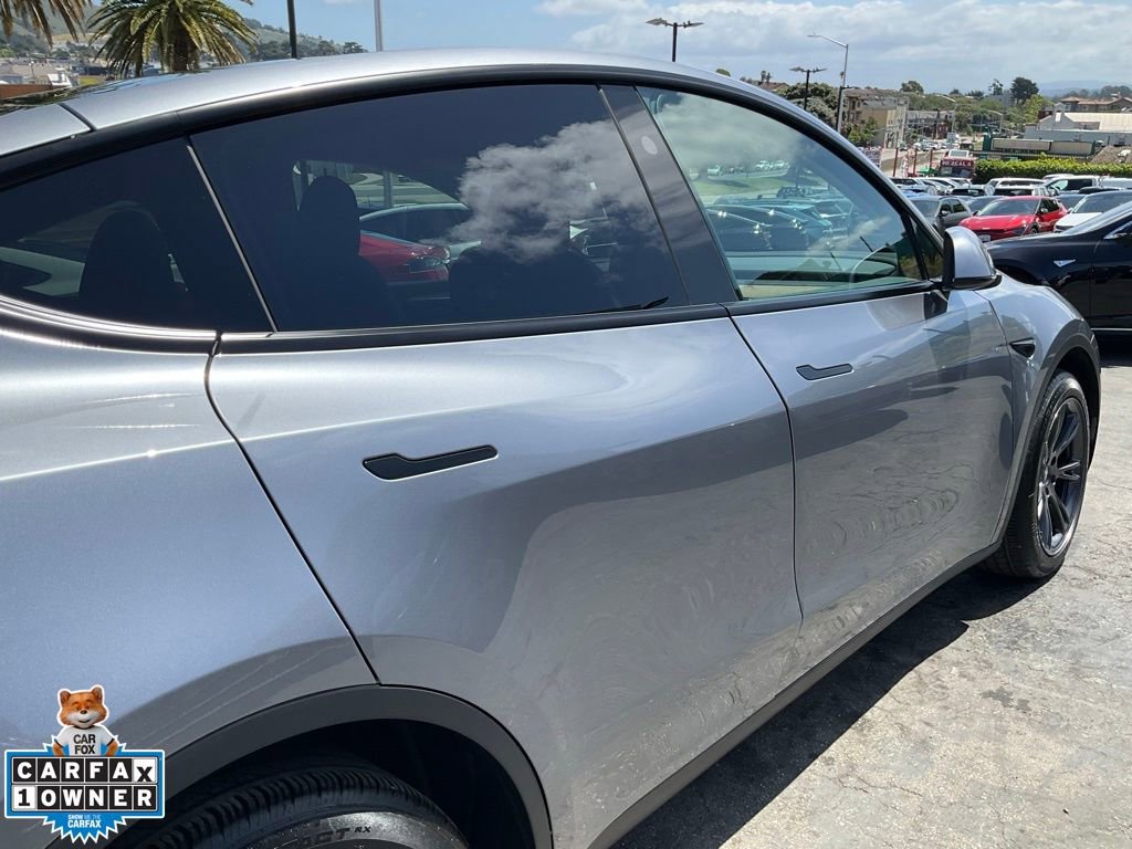 Used 2025 Tesla Model Y Long Range AWD/4WD image 84