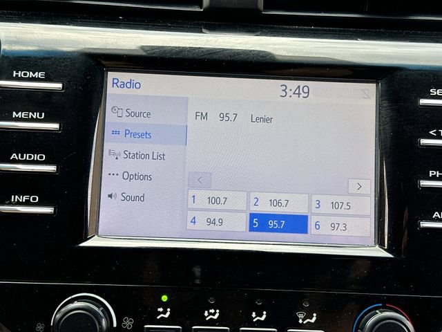 Used 2018 Toyota Camry L image 28