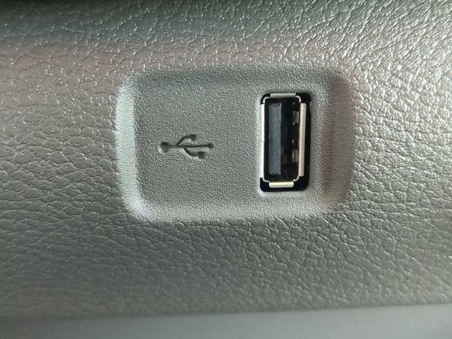 New 2026 Ford Transit 250 148 Medium Roof w/ Load Area Protection Package image 22