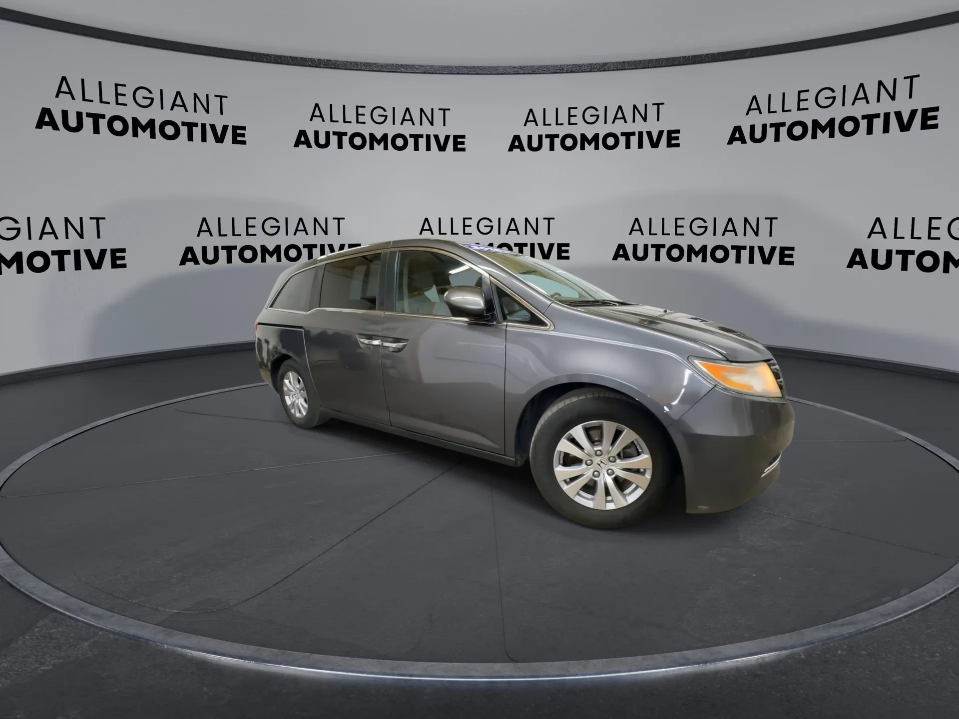 Used 2016 Honda Odyssey SE image 4