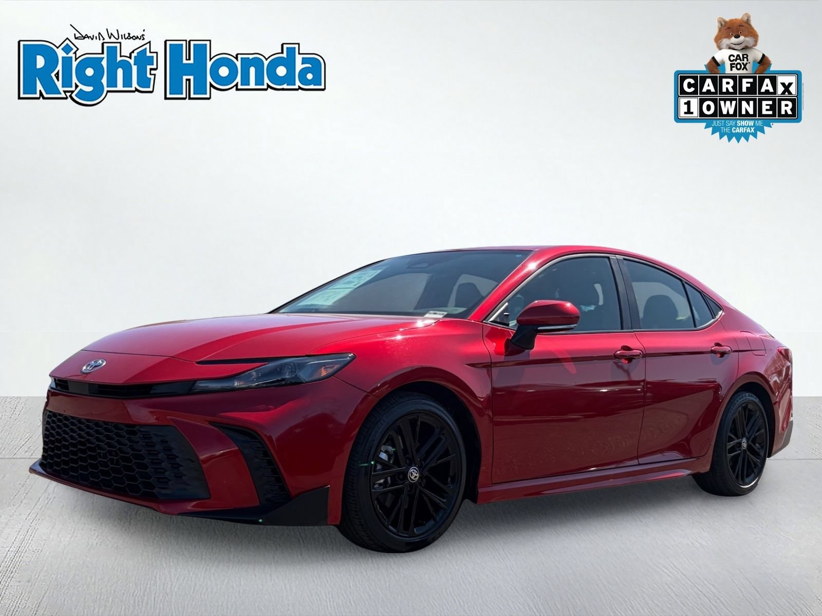 Used 2025 Toyota Camry SE w/ Multimedia Upgrade Package