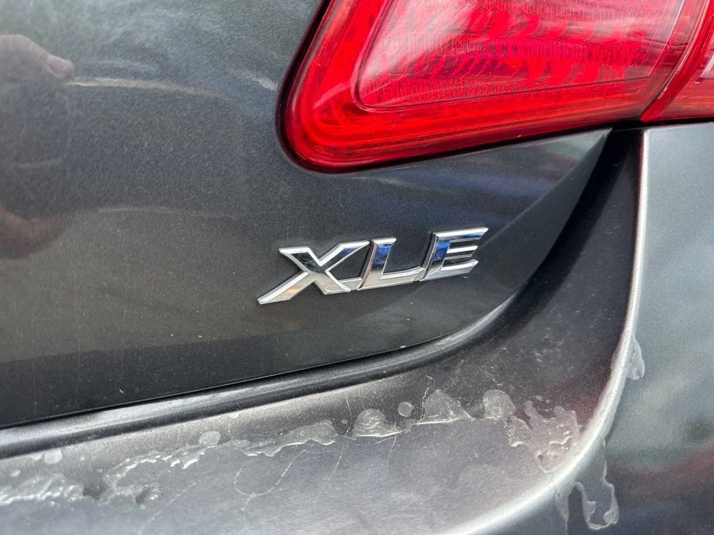 Used 2009 Toyota Camry XLE FWD image 4