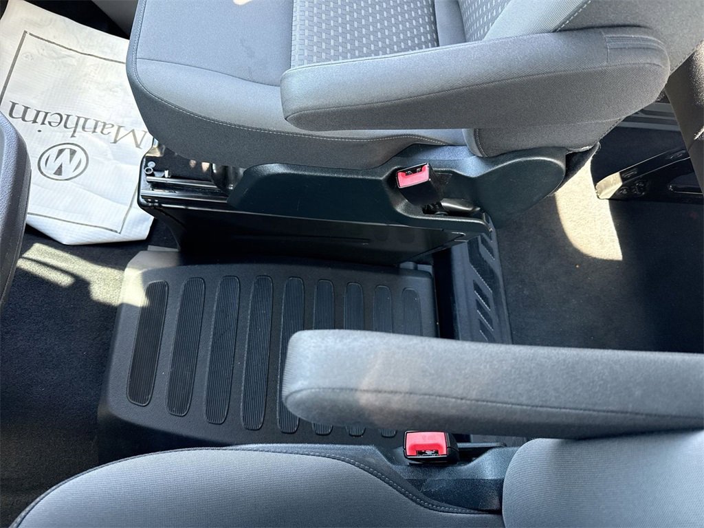 Used 2022 Ford Transit 350 XLT image 21