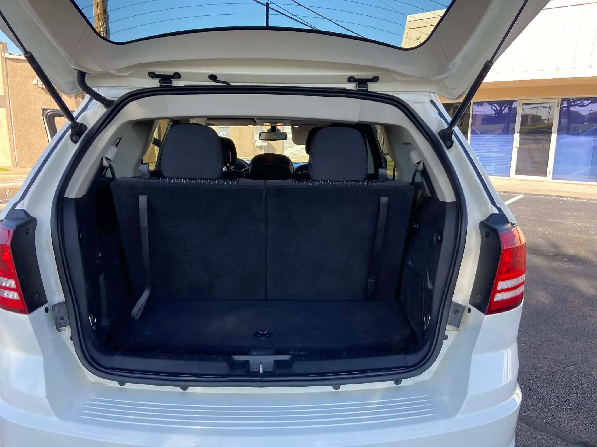 Used 2018 Dodge Journey SE w/ Blacktop Package image 13