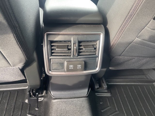 Used 2023 Subaru Forester Premium image 18