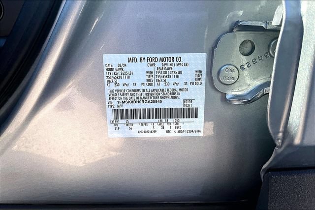 Used 2024 Ford Explorer XLT w/ Equipment Group 202A AWD/4WD image 30