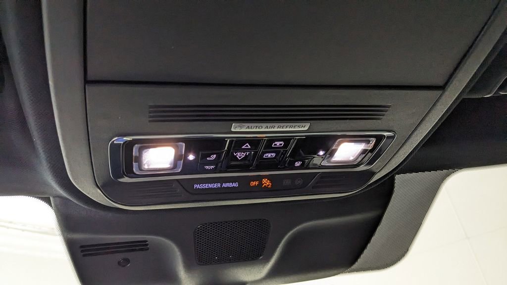 Used 2025 Lincoln Navigator Reserve w/ Jet Appearance Package image 33