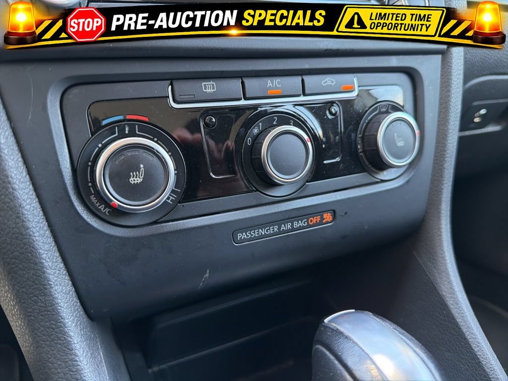Used 2014 Volkswagen Jetta SE FWD image 48