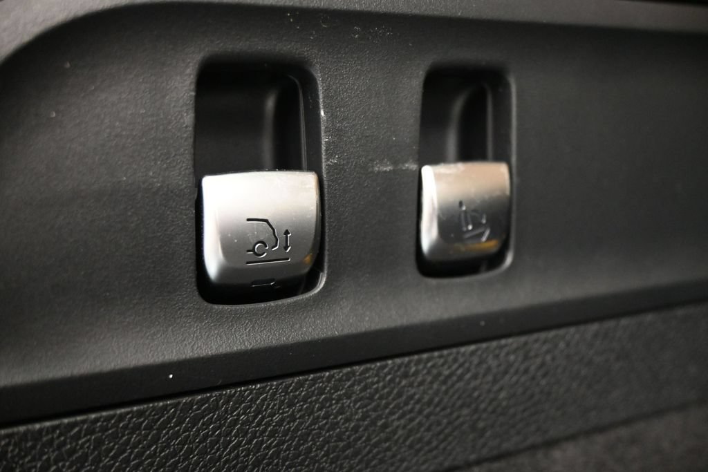 Used 2019 Mercedes-Benz GLC 43 AMG 4MATIC image 26