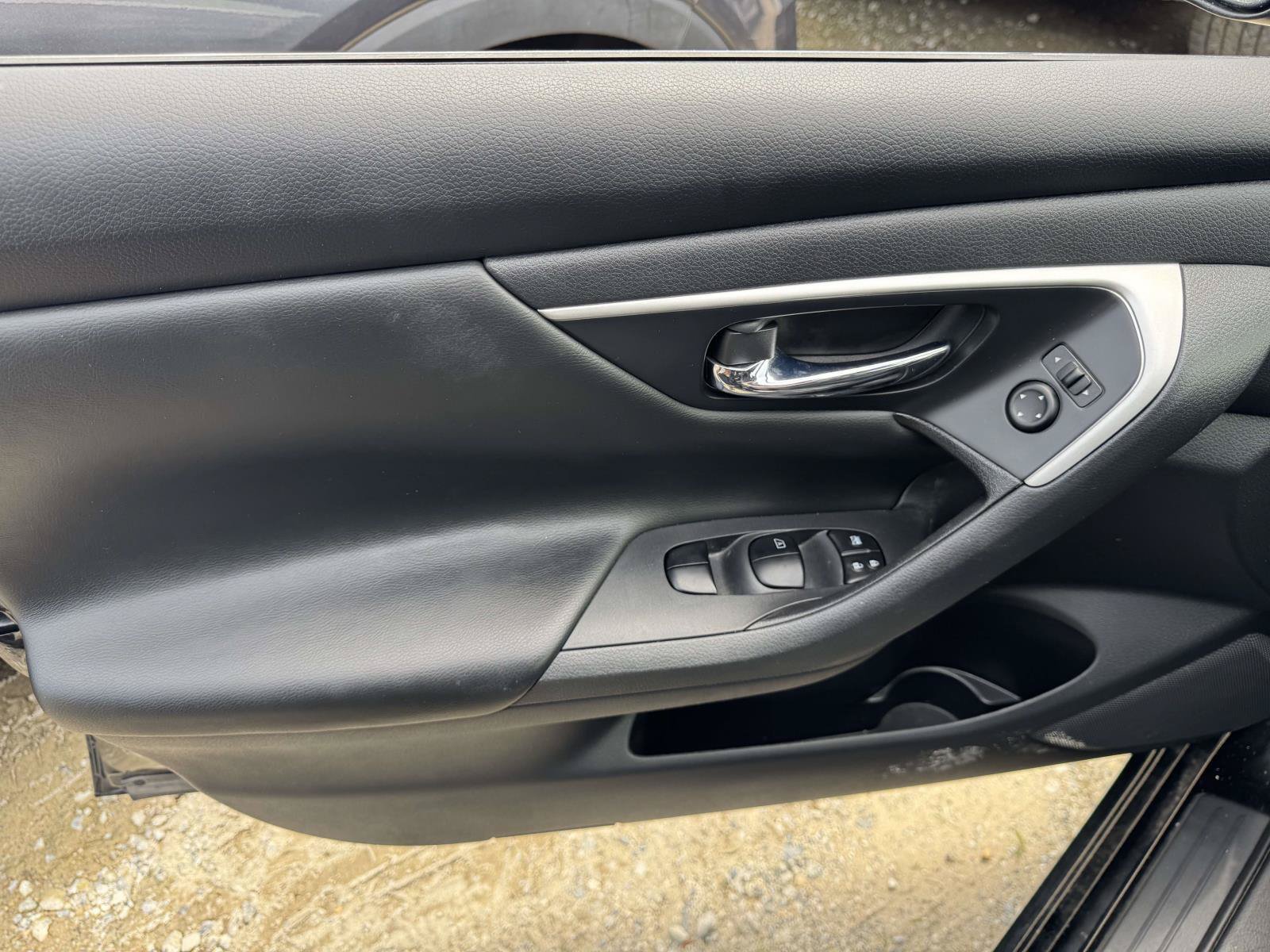 Used 2018 Nissan Altima 2.5 S w/ S Convenience Package FWD image 13