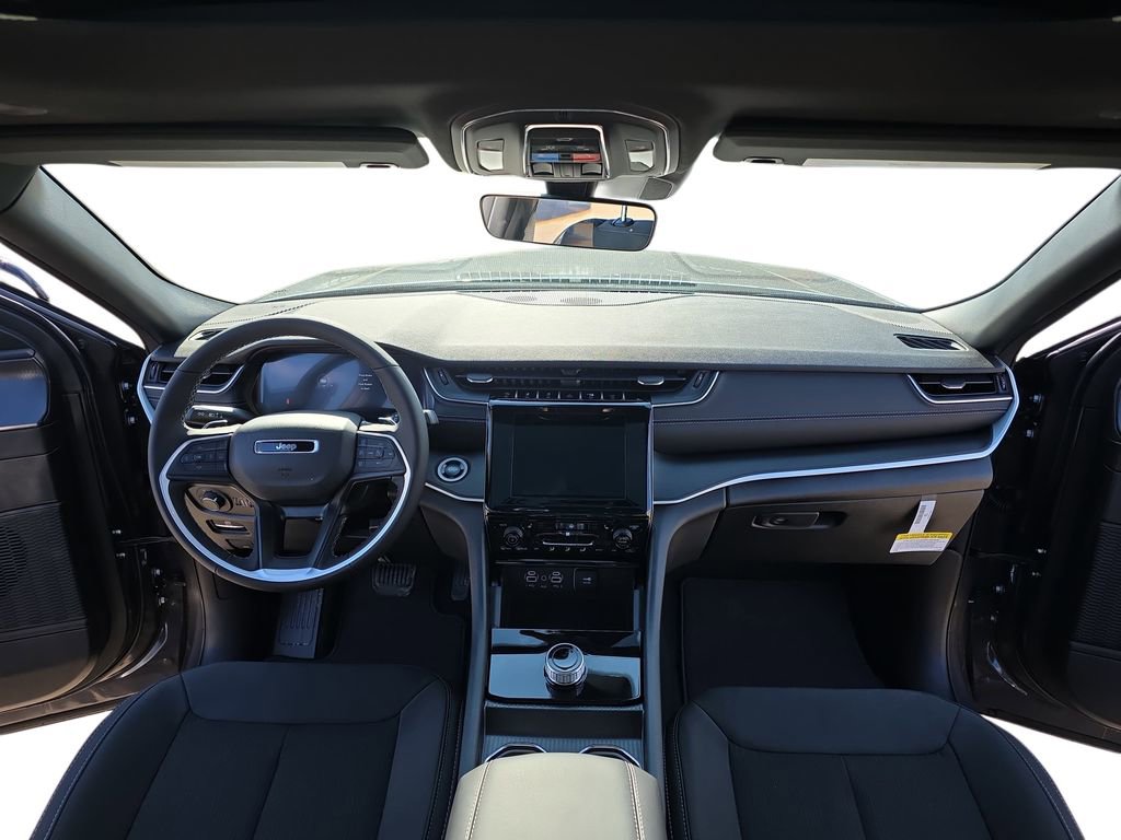 New 2026 Jeep Grand Cherokee L 4WD image 9