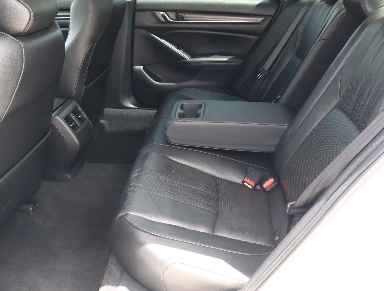 Used 2020 Honda Accord EX-L image 19