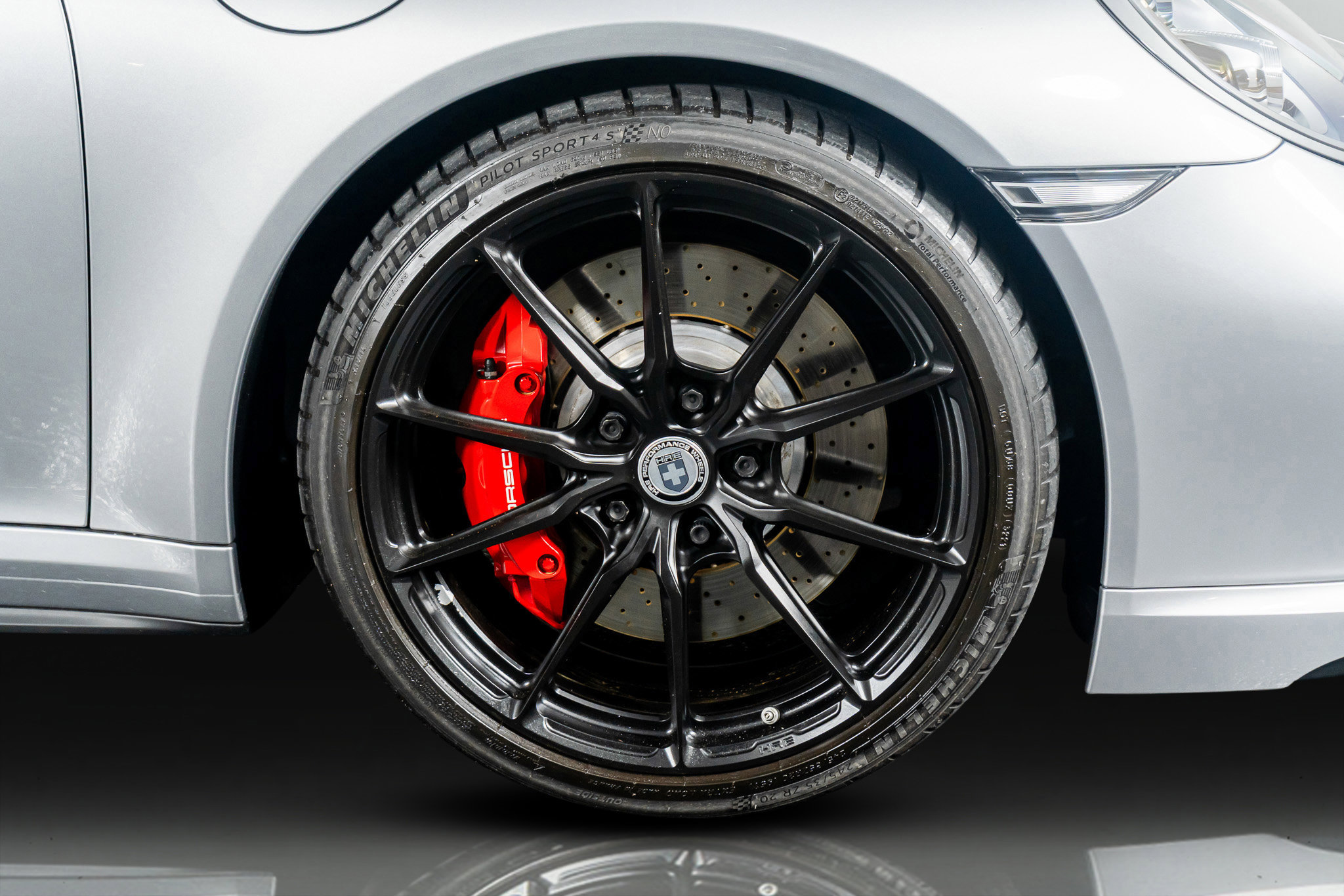 Used 2017 Porsche 911 Turbo S image 7