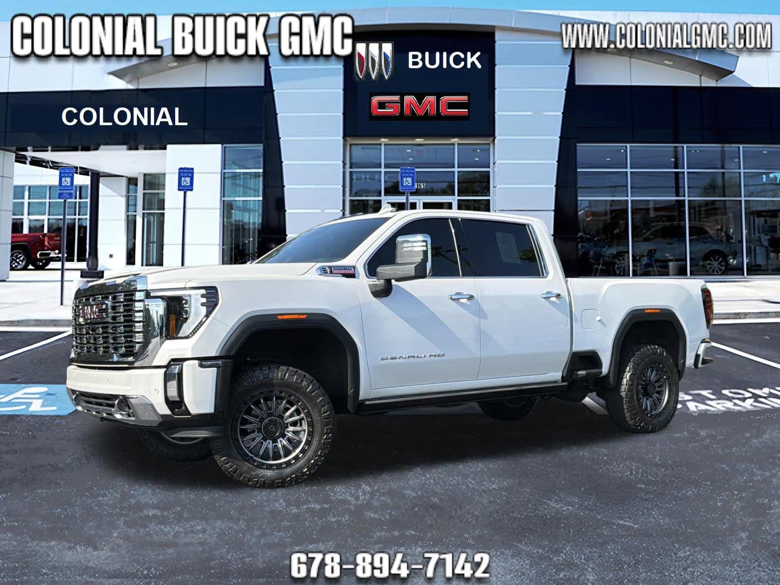 Used 2024 GMC Sierra 2500 Denali w/ Denali Reserve Package AWD/4WD image 1