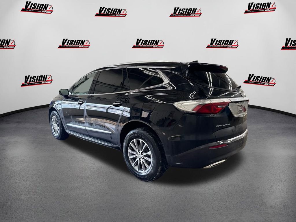 Used 2024 Buick Enclave Premium image 7