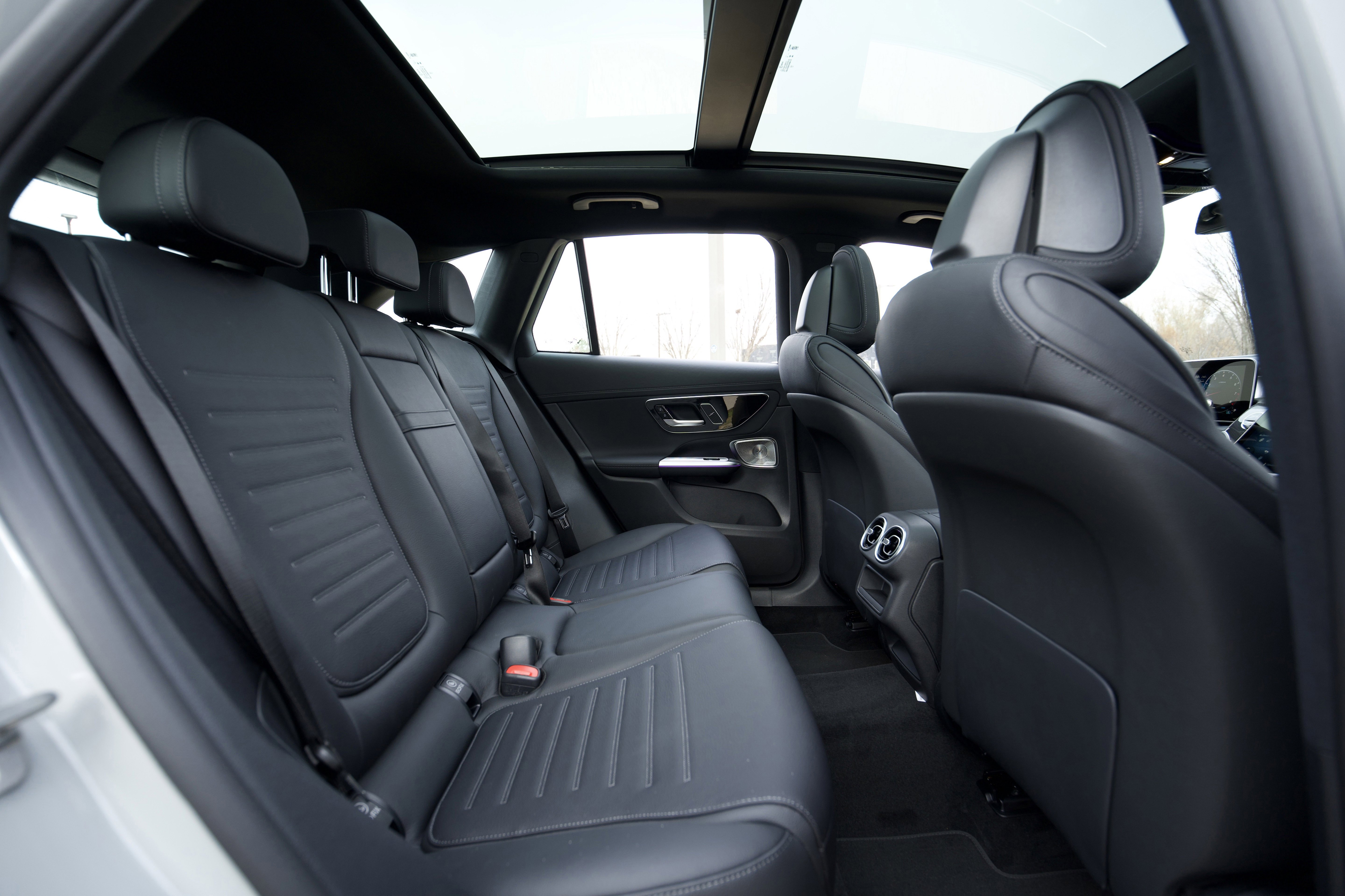 New 2026 Mercedes-Benz GLC 43 AMG 4MATIC image 44