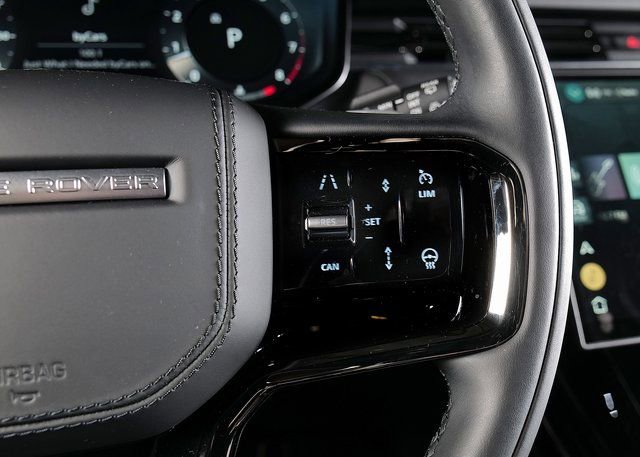 Used 2025 Land Rover Range Rover Sport Dynamic SE image 18