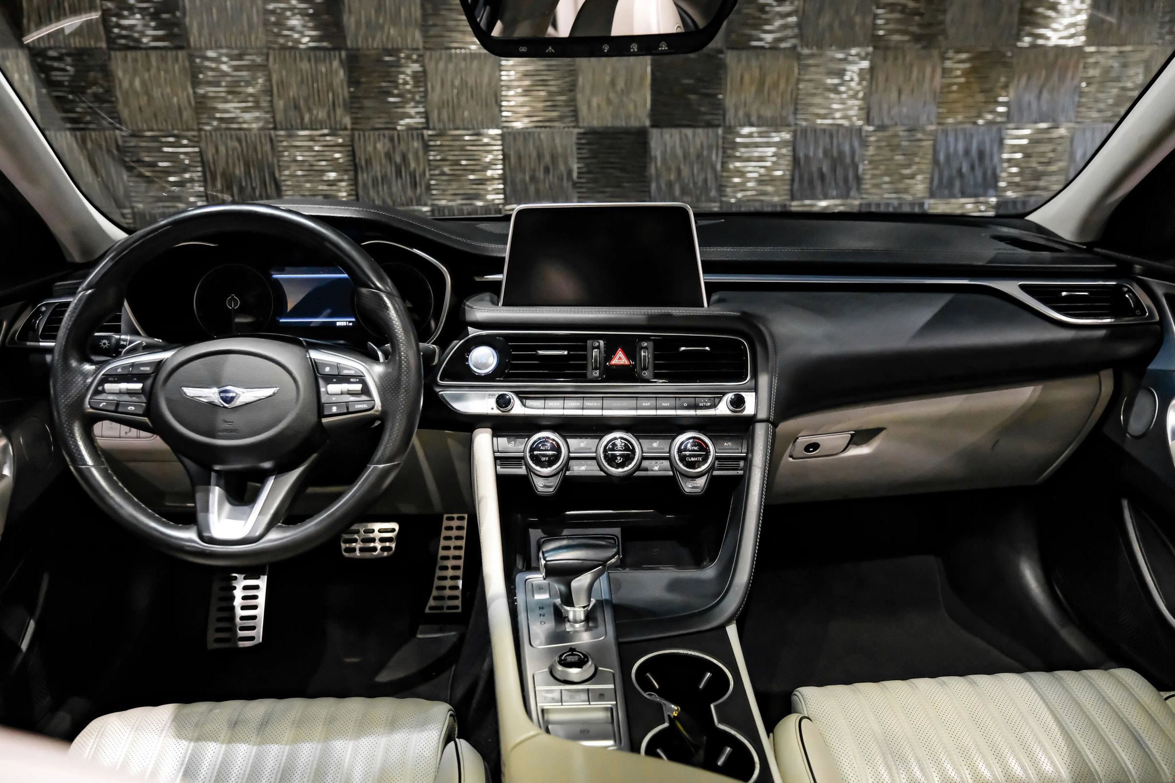 Used 2020 Genesis G70 3.3T w/ Elite Package image 15