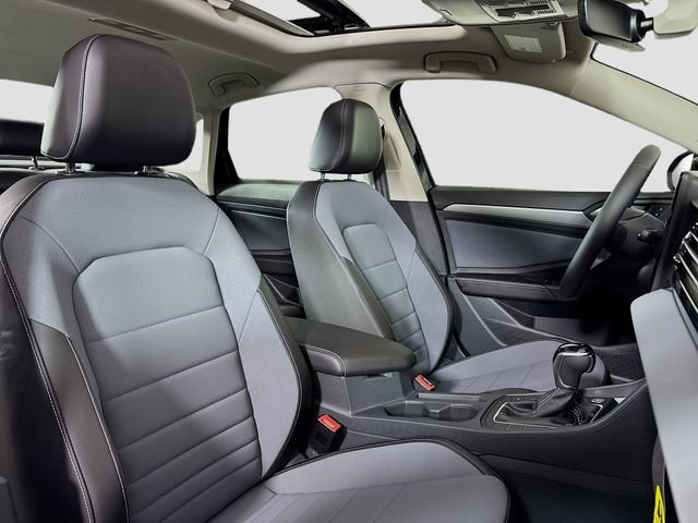 New 2026 Volkswagen Jetta SE FWD image 27