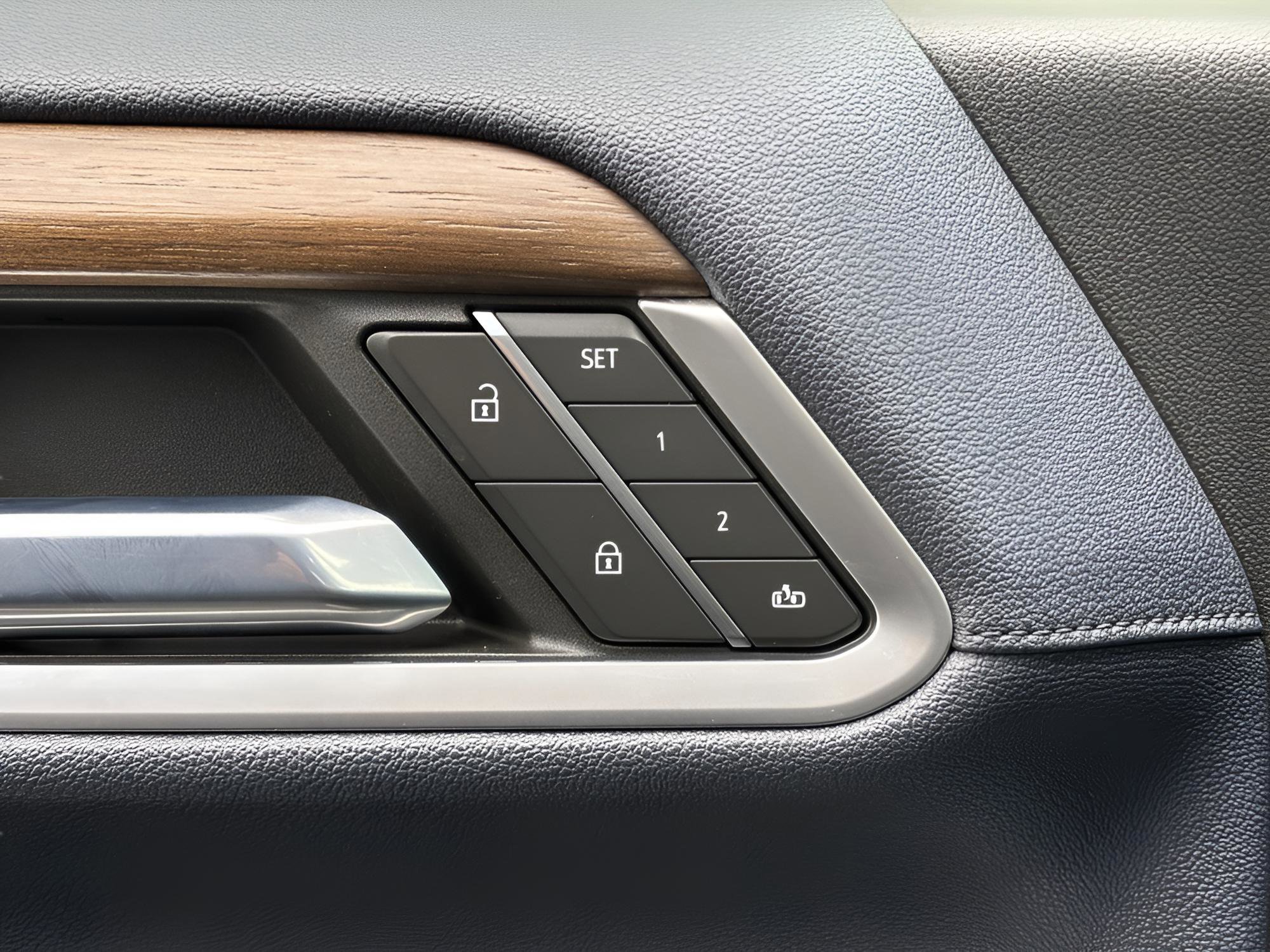 Used 2022 Chevrolet Silverado 1500 High Country image 69