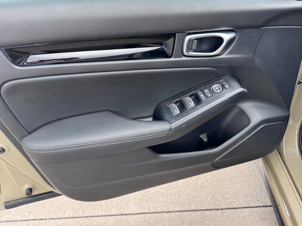Used 2025 Honda Civic Sport Touring image 13