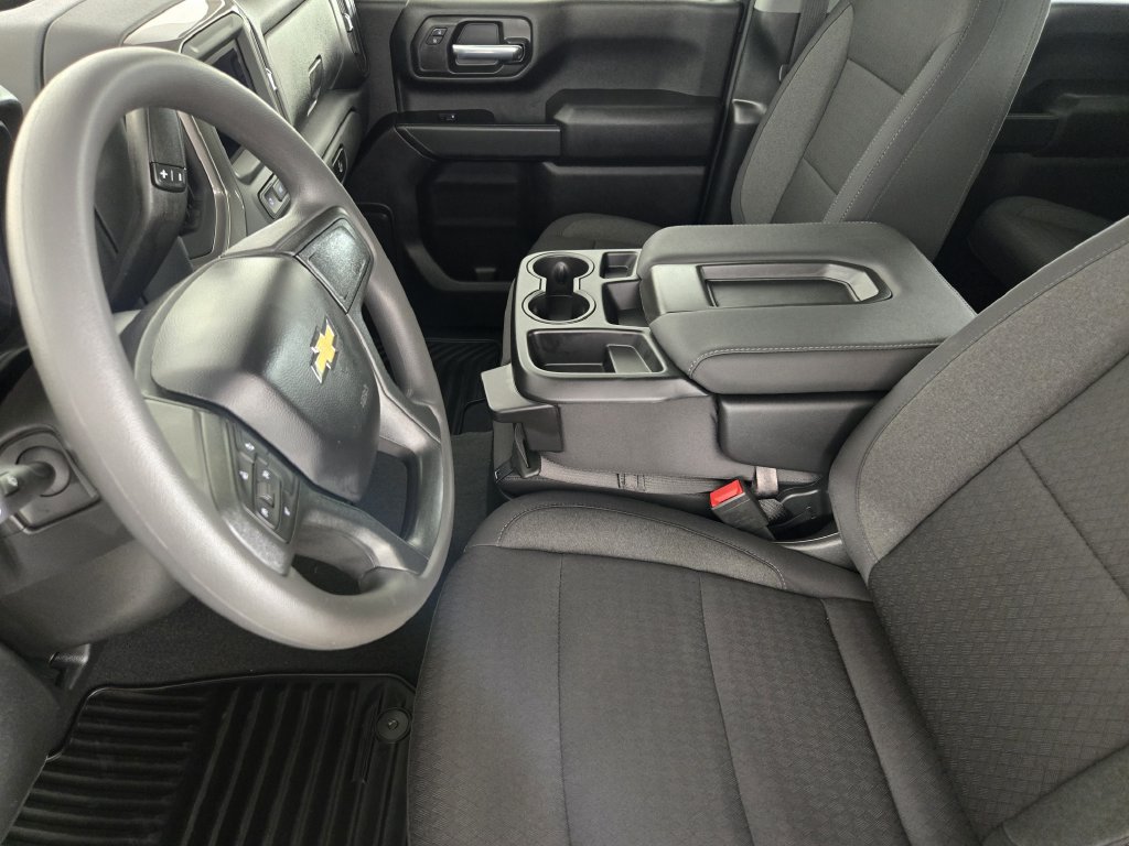 New 2026 Chevrolet Silverado 2500 Custom w/ Custom Value Package AWD/4WD image 15