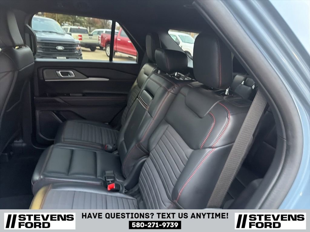 Used 2025 Ford Explorer ST-Line image 29