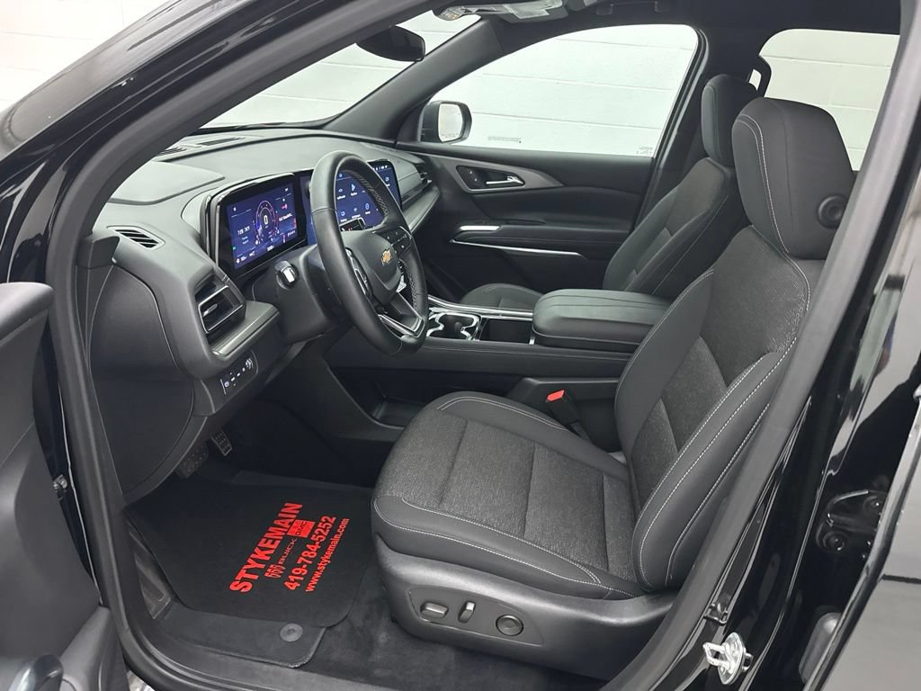 Used 2025 Chevrolet Traverse LT AWD/4WD image 20