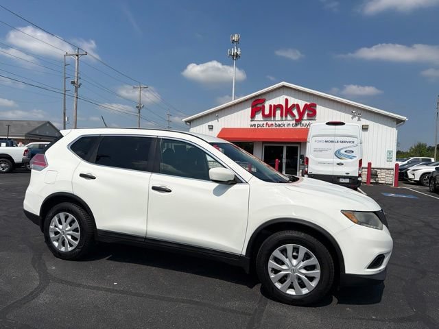 Used 2016 Nissan Rogue S w/ S Family Package FWD image 1