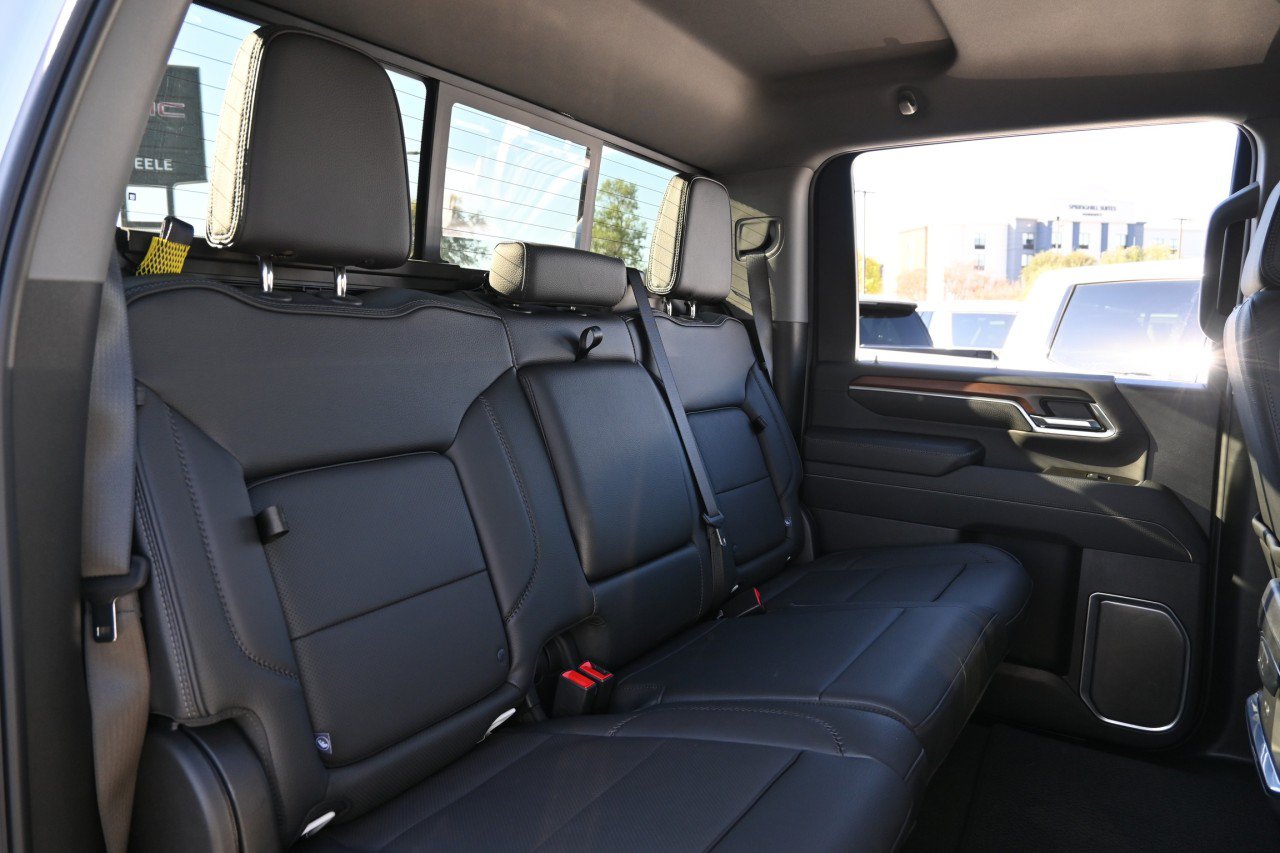 Certified 2025 GMC Sierra 2500 Denali AWD/4WD image 23