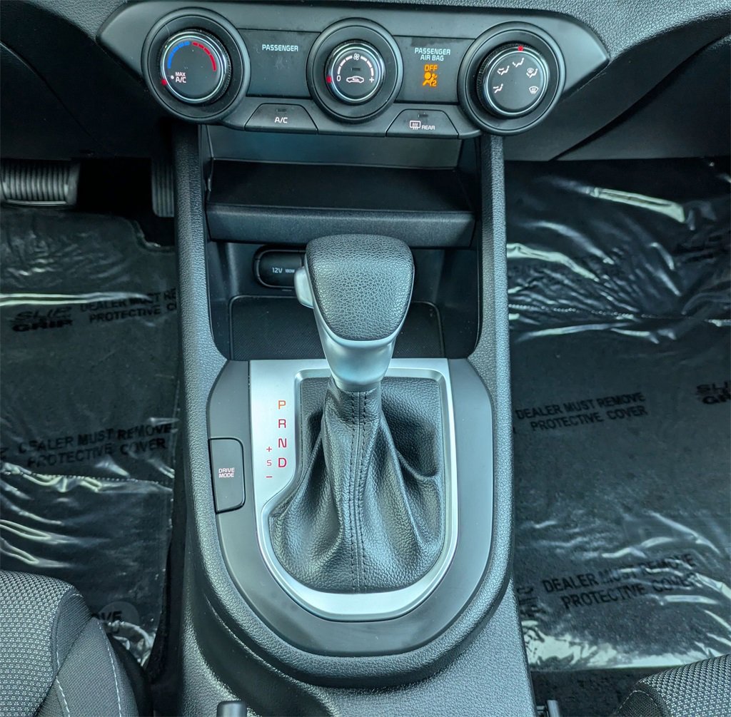 Used 2022 Kia Forte LXS image 13