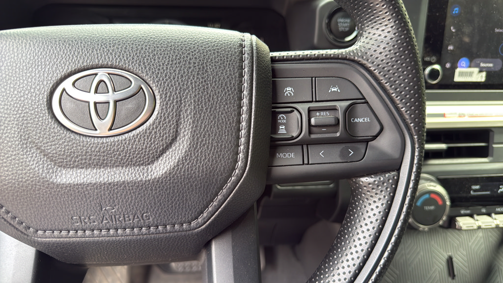 Certified 2025 Toyota Tacoma SR5 AWD/4WD image 22