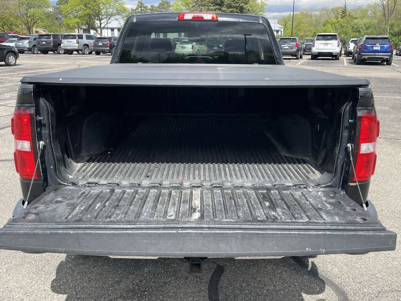 Used 2016 GMC Sierra 1500 SLE w/ Suspension Package, Off-Road AWD/4WD image 17